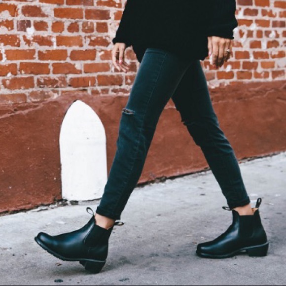 blundstone women's heel boot